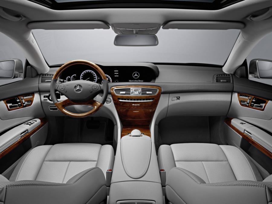  Mercedes-Benz CL500 4Matic 2010 года  (фото 8 из 13)